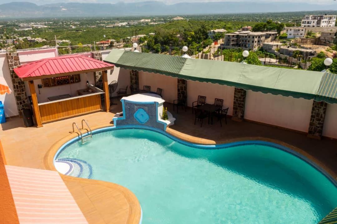 Vivy Hill'S Hotel Port-au-Prince Luaran gambar