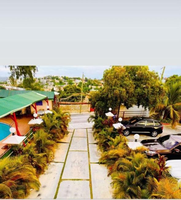 Vivy Hill'S Hotel Port-au-Prince Luaran gambar